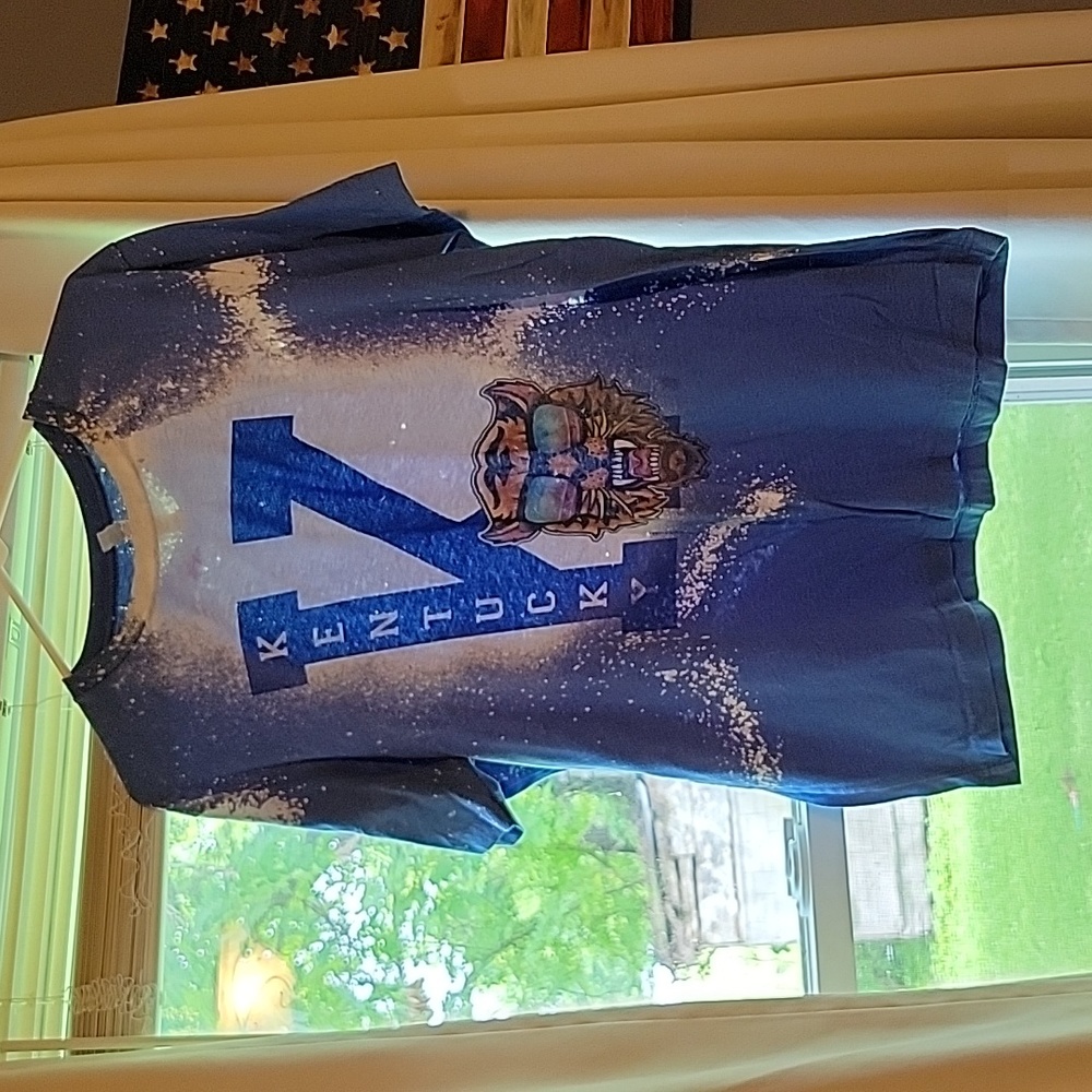 5/20 Vintage kentucky bleached tee